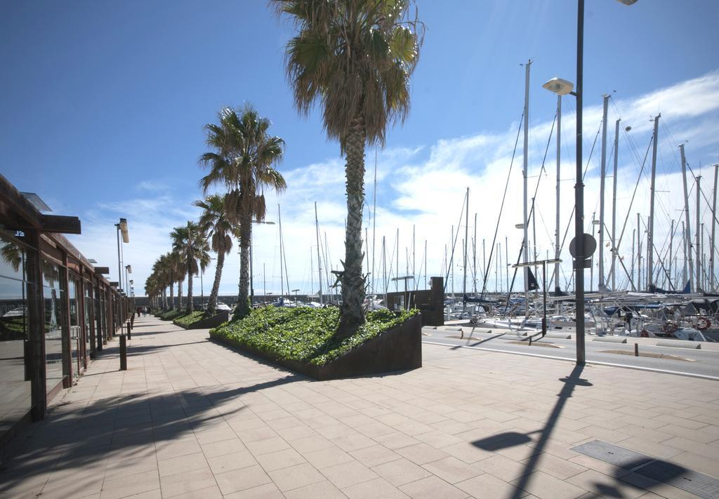 Hostal Badalona Buitenkant foto