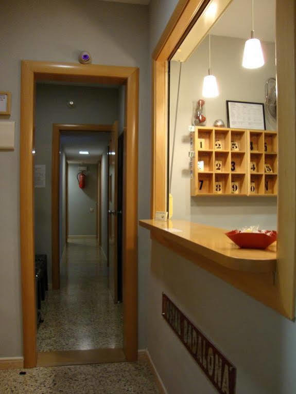 Hostal Badalona Buitenkant foto